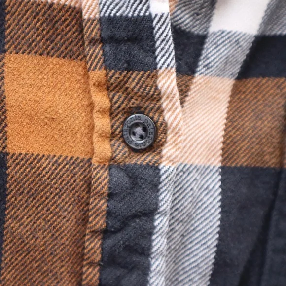 Patagonia Organic Cotton Orange & Black Plaid Flannel Button Up Shirt 8 Women - Picture 5 of 13